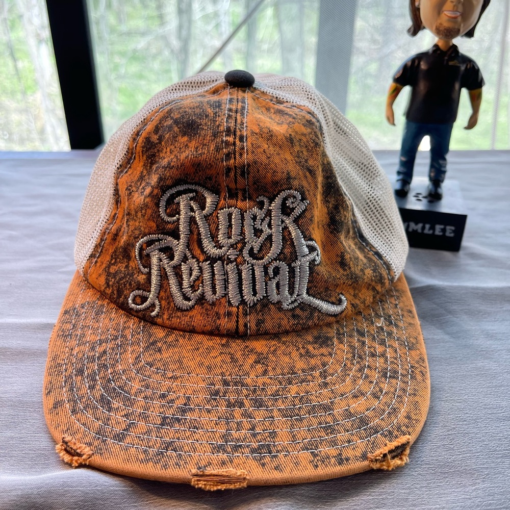 Rock Rivalaval womens cap adjustable had strap back mesh. Brown with silver.